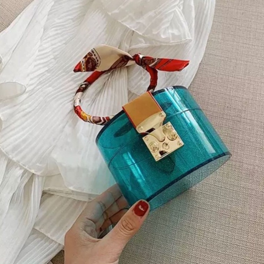Blue circle purse